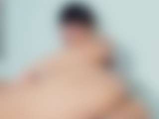 EmmaSaenz's Live Sex Cam Show