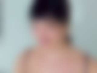 EmmaSaenz's Live Sex Cam Show
