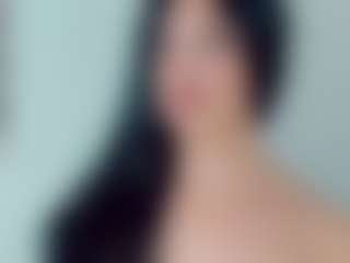 EmmaSaenz's Live Sex Cam Show