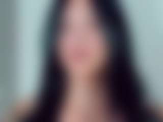 EmmaSaenz's Live Sex Cam Show