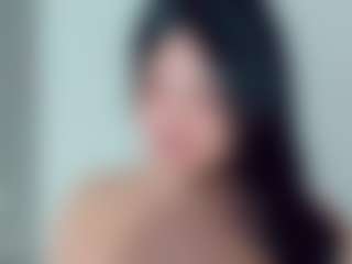 EmmaSaenz's Live Sex Cam Show