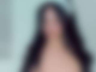 EmmaSaenz's Live Sex Cam Show