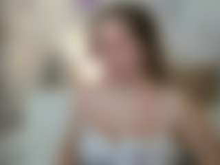 Live cam show with Megan - Upskirt on luckytryst.com