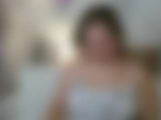 Live cam show with Megan - Green Eyes on boobsie.com