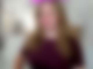 Live cam show with Megan - Upskirt on CamSodaAdn