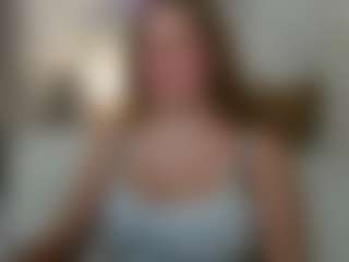 Live cam show with Megan - Green Eyes on pussylord.com