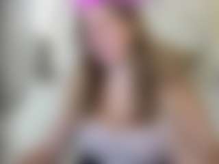 Live cam show with Megan - Body Massage on AdultVida.com