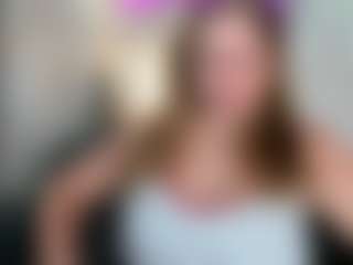 Live cam show with Megan - Green Eyes on Mixed Magazine Live