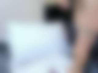 Live cam show with MaluDiazx - Oil on SxyPornLive