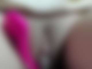 Live cam show with edwardtrans17 - Smoking on Camsoda