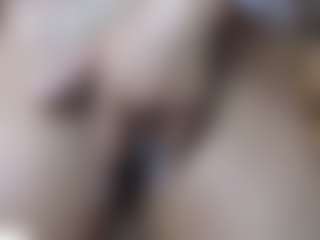 Live cam show with LissaaWild - Skinny on Camsoda