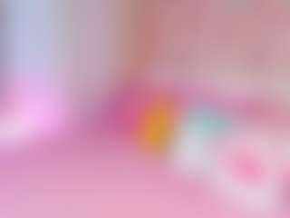 Live cam show with hikorii - Petite Teen (18+) on Cam Slut
