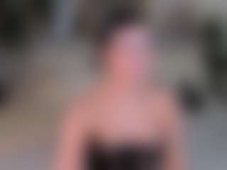 Live cam show with Matilda - Fishnets on crypto-cams