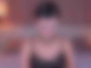 Live cam show with Matilda - Oil on crypto-cams