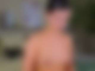 Live cam show with Matilda - Oil on AdultVida.com