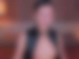 Live cam show with Matilda - Bikini on Camsoda
