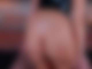 Live cam show with Matilda - Butt Plug on Camsoda