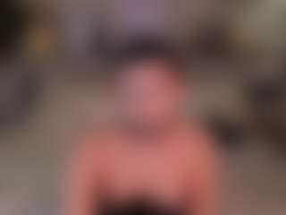 Live cam show with Matilda - Fishnets on x69.live