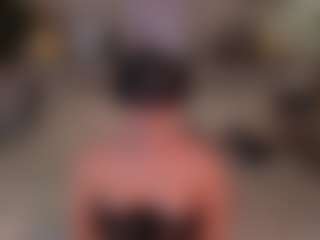 Live cam show with Matilda - Smoke on StripNow