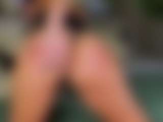 Live cam show with Matilda - Butt Plug on sexylivex.com