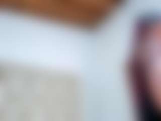 melanny MILF webcam performer live streaming