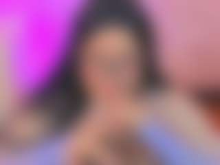Live cam show with Lia Cox - Gagging on Camsoda