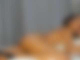 Hot-Mamacitah's Live Sex Cam Show