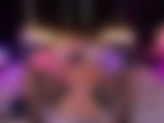 Live cam show with LylaYeess - Pink on chickslive.net