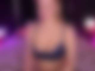 LylaYeess's Live Sex Cam Show