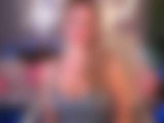 Live cam show with LylaYeess - Smoking on googirlz