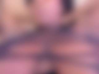 Live cam show with AdaBennett - Deepthroat on Camsoda