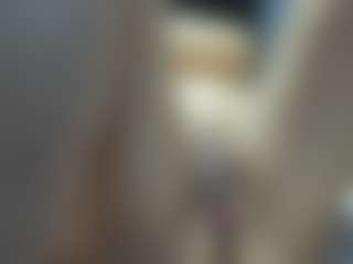 Live cam show with kattysquirt - Flashing on CamClone
