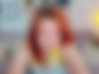 CreamyLissa MILF webcam performer live streaming