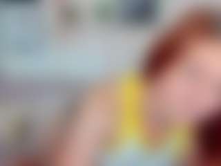 Live cam show with CreamyLissa - Green Eyes on TeamSkeetLive