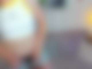 Live cam show with CreamyLissa - Handjob on galaxygirlnitro.com