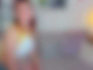 Live cam show with CreamyLissa - Green Eyes on galaxygirlnitro.com
