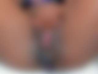 Live cam show with Coco-Kiiss - Latex on AdultVida.com