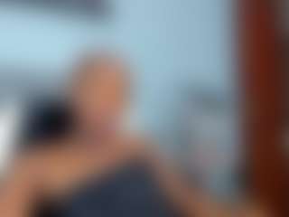 Live cam show with Coco-Kiiss - Facial on Camsoda