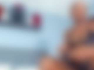 Live cam show with Coco-Kiiss - Dominant on Camsoda