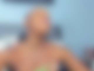 Live cam show with Coco-Kiiss - Dominant on madthumbs