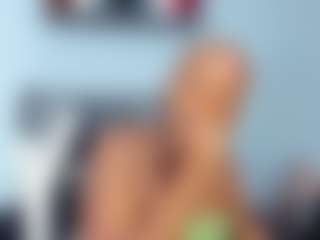 Live cam show with Coco-Kiiss - Dominant on slutload