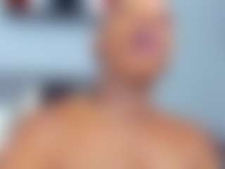 Live cam show with Coco-Kiiss - Dominant on Nude Chat * 1 On 1 Webcam Sex * Live Cam Show