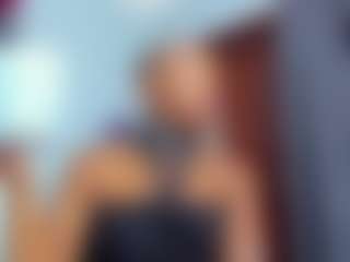 Live cam show with Coco-Kiiss - Shaved on Camsoda