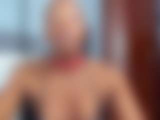 Show de câmera ao vivo com Coco-Kiiss - Dominant no Camsoda