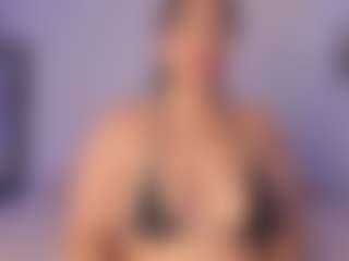 Live cam show with GinnaPalmer - Ass Clapping on Camsoda