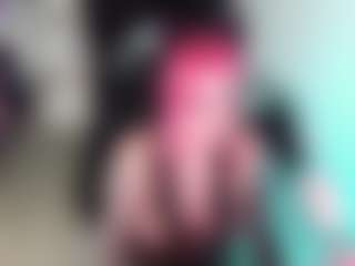 Live cam show with Sallylynn - Shaved Pussy Brown Hair on chickslive.net