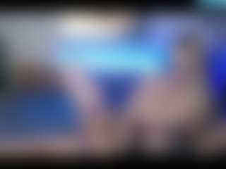 Live cam show with BonnieBotox - Granny on Camiplay Live