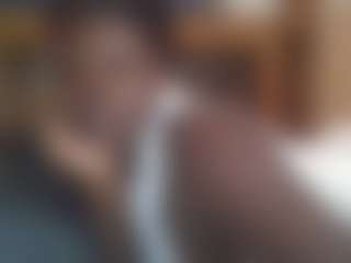 Live cam show with smiley - Bedroom Black on slutload