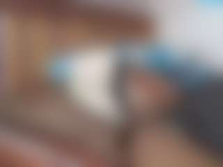Live cam show with smiley - Pleasure on thefappeningchat.com