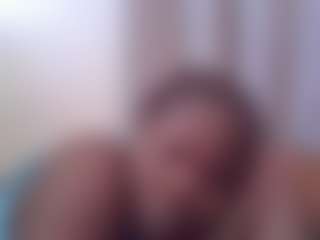Live cam show with smiley - Fullynaked on TeamSkeetLive